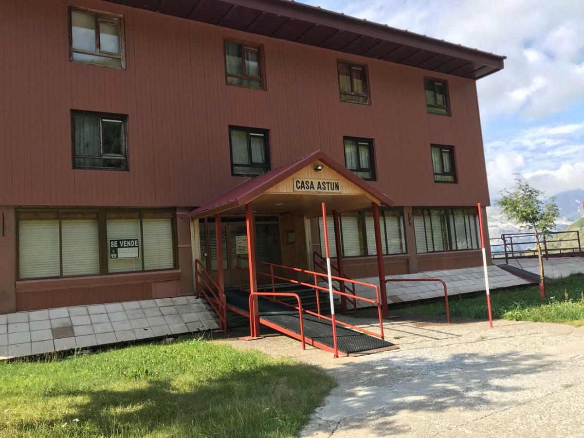 Apartamento Astun Exteriör bild